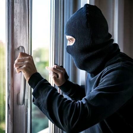 Cambrioleur ouvre une fenetre